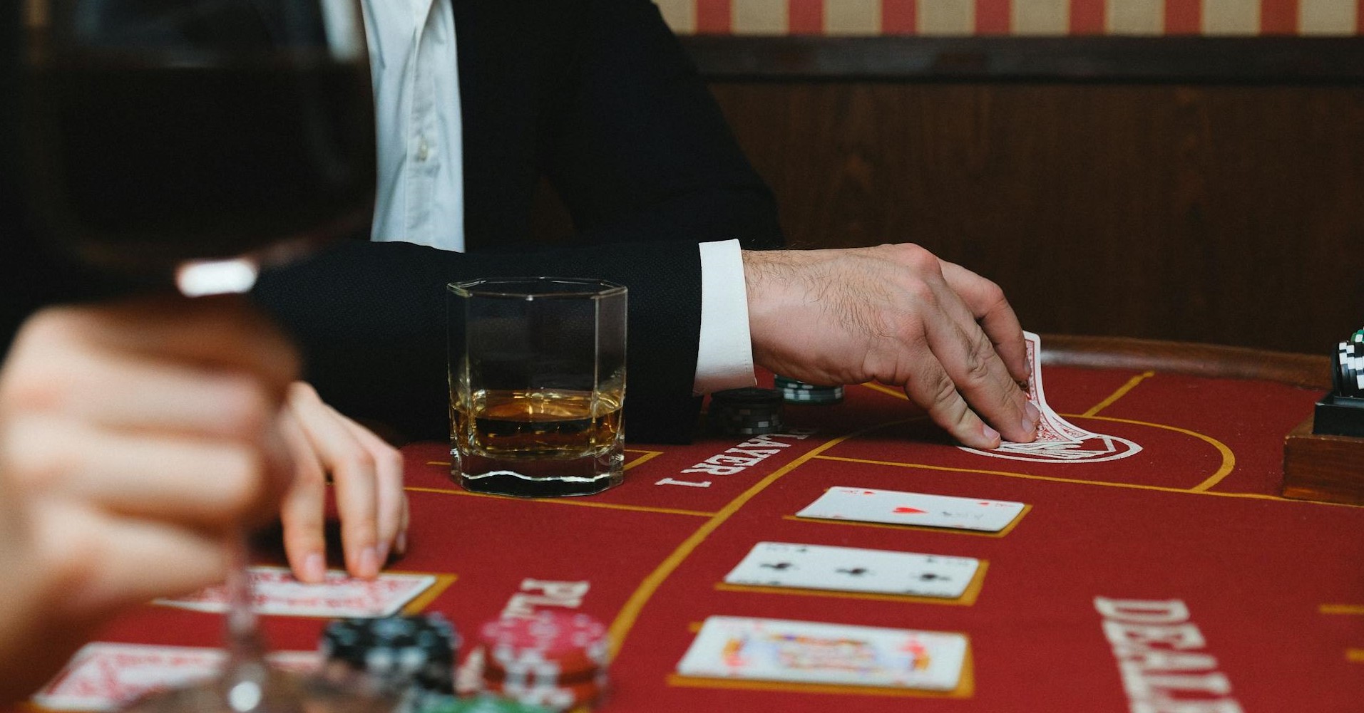 poker chips, custom chips, affordable poker accessories
